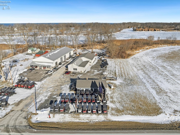 2669 Harbor Road, Port Clinton, 43452, ,Commercial,For Sale,Harbor,20260255