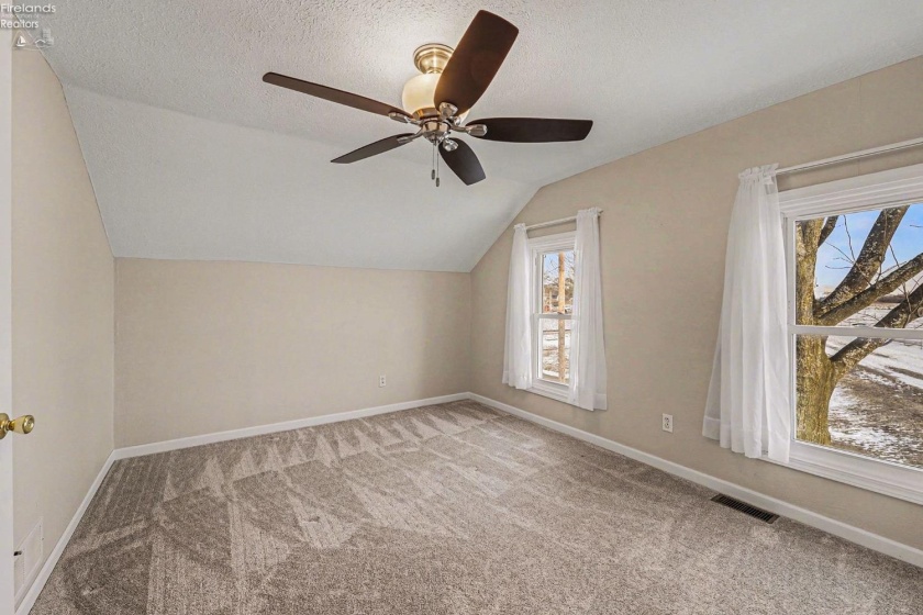 128 East Street, Bellevue, 44811, 3 Bedrooms Bedrooms, ,2 BathroomsBathrooms,Residential,For Sale,East,20260251