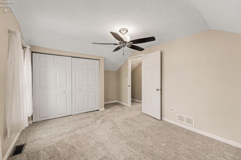 128 East Street, Bellevue, 44811, 3 Bedrooms Bedrooms, ,2 BathroomsBathrooms,Residential,For Sale,East,20260251