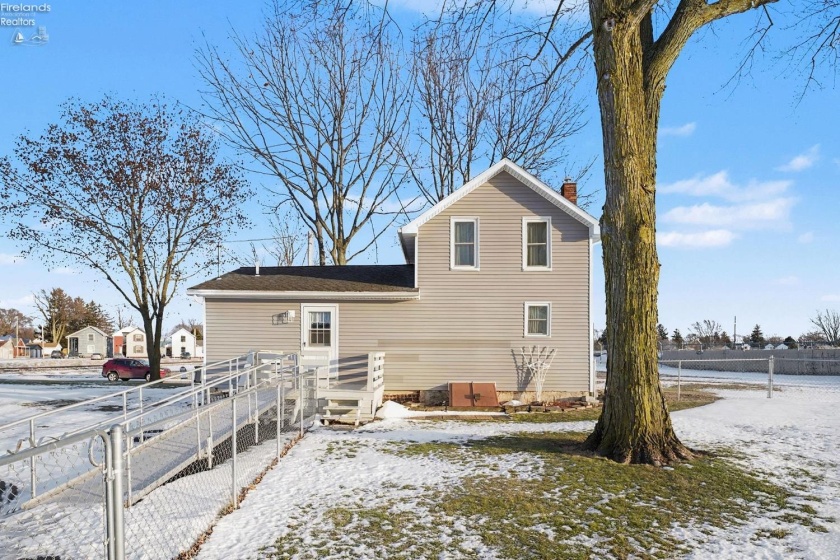 128 East Street, Bellevue, 44811, 3 Bedrooms Bedrooms, ,2 BathroomsBathrooms,Residential,For Sale,East,20260251