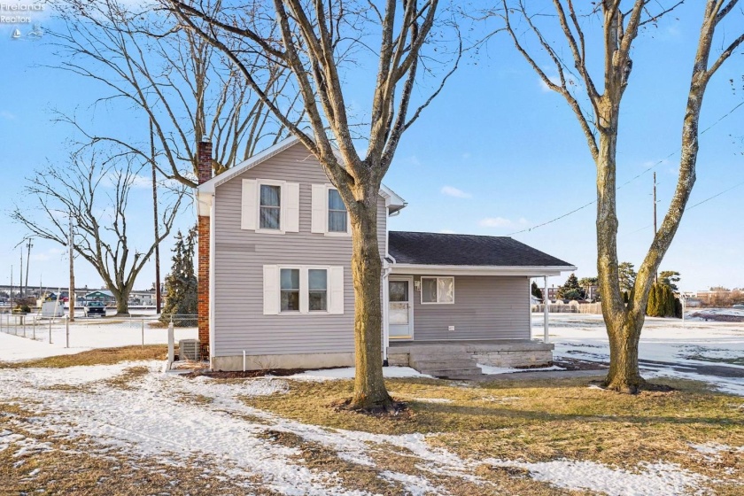 128 East Street, Bellevue, 44811, 3 Bedrooms Bedrooms, ,2 BathroomsBathrooms,Residential,For Sale,East,20260251