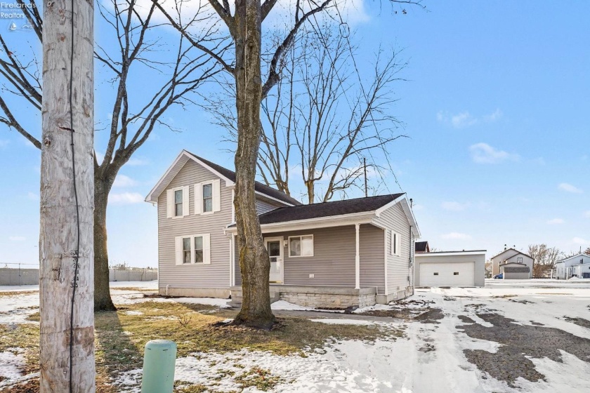 128 East Street, Bellevue, 44811, 3 Bedrooms Bedrooms, ,2 BathroomsBathrooms,Residential,For Sale,East,20260251