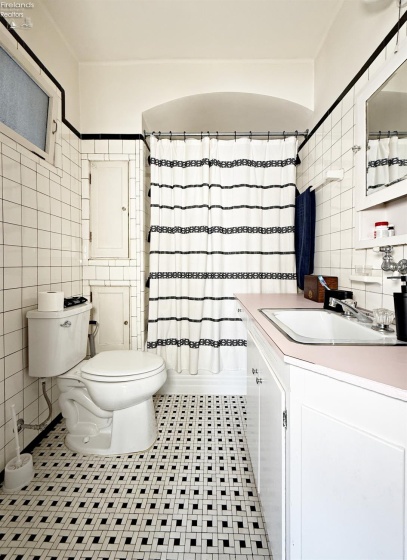 117 Perry Street, Tiffin, 44883, ,Multiple Units,For Sale,Perry,20260130