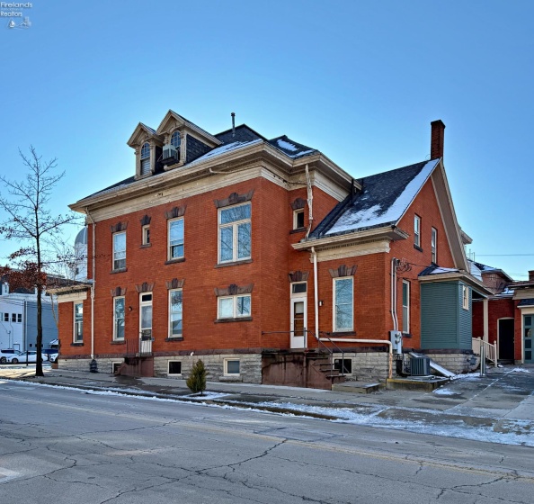 117 Perry Street, Tiffin, 44883, ,Multiple Units,For Sale,Perry,20260130