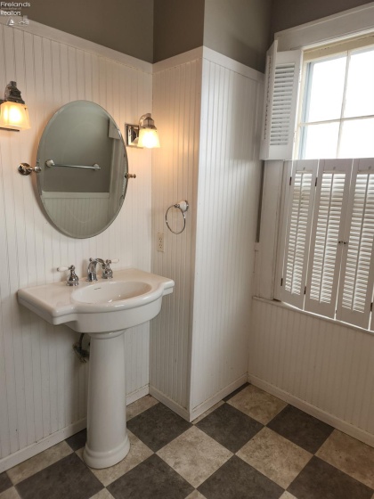 1230 Fifth Street, Sandusky, 44870, 3 Bedrooms Bedrooms, ,2 BathroomsBathrooms,Residential,For Sale,Fifth,20260242