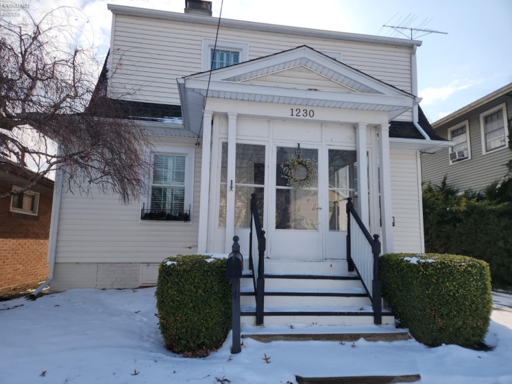 1230 Fifth Street, Sandusky, 44870, 3 Bedrooms Bedrooms, ,2 BathroomsBathrooms,Residential,For Sale,Fifth,20260242