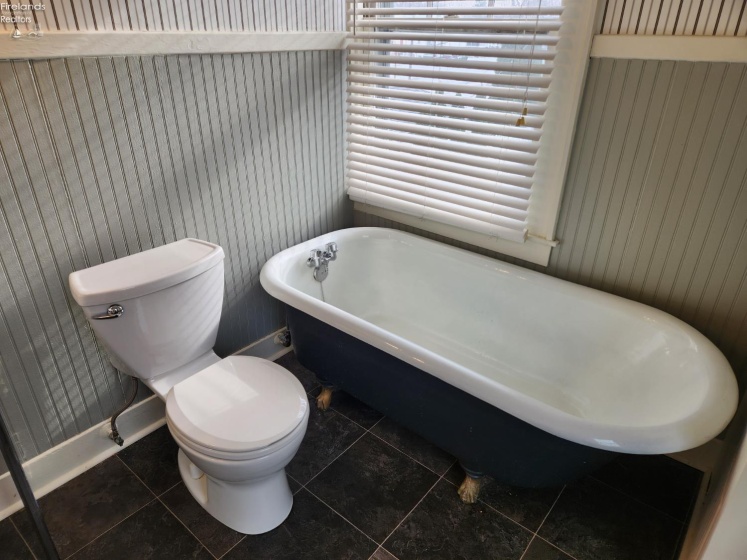 1230 Fifth Street, Sandusky, 44870, 3 Bedrooms Bedrooms, ,2 BathroomsBathrooms,Residential,For Sale,Fifth,20260242