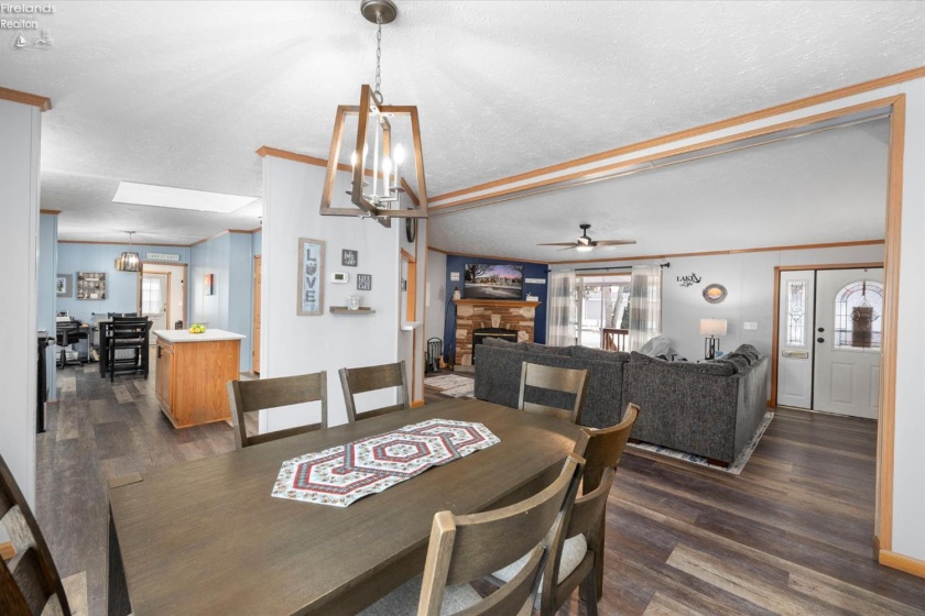 111 Morningside Drive, Port Clinton, 43452, 3 Bedrooms Bedrooms, ,2 BathroomsBathrooms,Residential,For Sale,Morningside,20260260