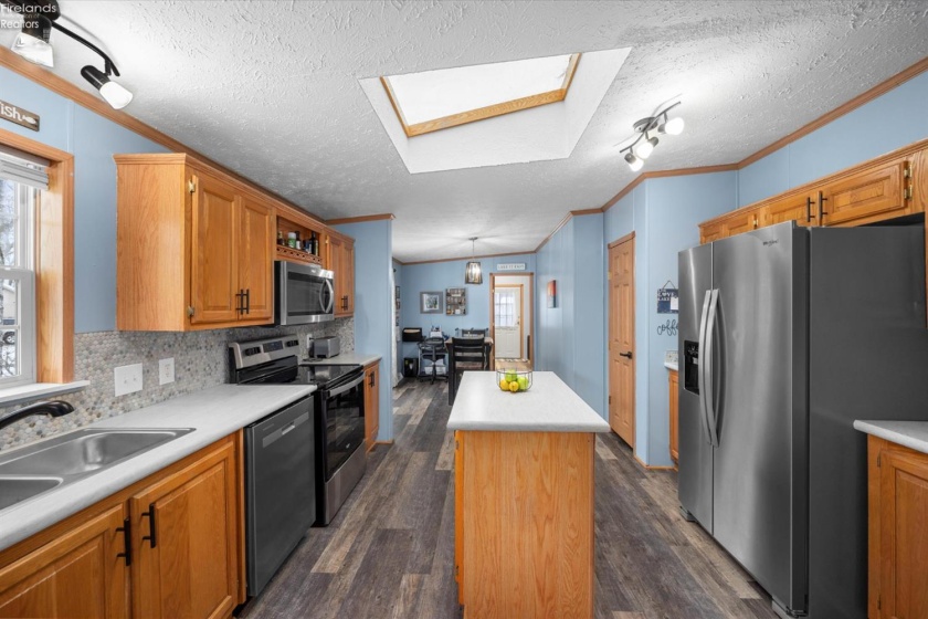 111 Morningside Drive, Port Clinton, 43452, 3 Bedrooms Bedrooms, ,2 BathroomsBathrooms,Residential,For Sale,Morningside,20260260