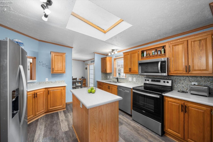 111 Morningside Drive, Port Clinton, 43452, 3 Bedrooms Bedrooms, ,2 BathroomsBathrooms,Residential,For Sale,Morningside,20260260