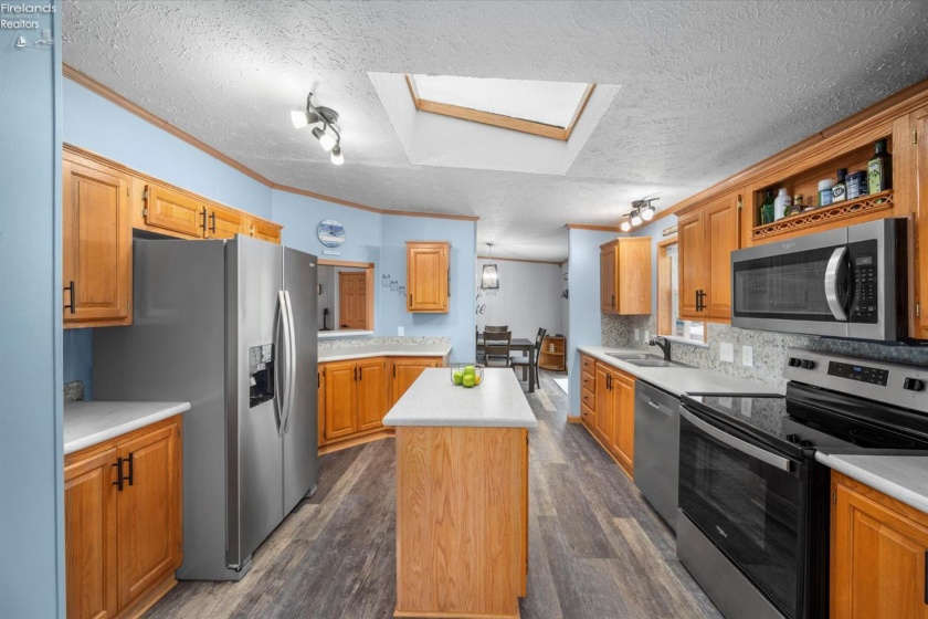 111 Morningside Drive, Port Clinton, 43452, 3 Bedrooms Bedrooms, ,2 BathroomsBathrooms,Residential,For Sale,Morningside,20260260