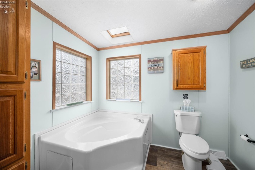 111 Morningside Drive, Port Clinton, 43452, 3 Bedrooms Bedrooms, ,2 BathroomsBathrooms,Residential,For Sale,Morningside,20260260