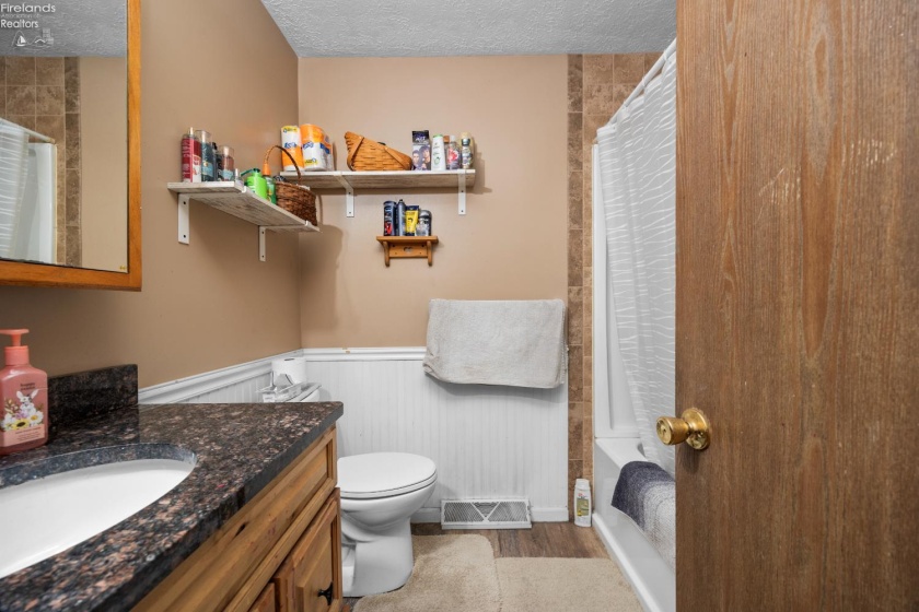 86 Center Street, Berlin Heights, 44814, 3 Bedrooms Bedrooms, ,2 BathroomsBathrooms,Residential,For Sale,Center,20260264