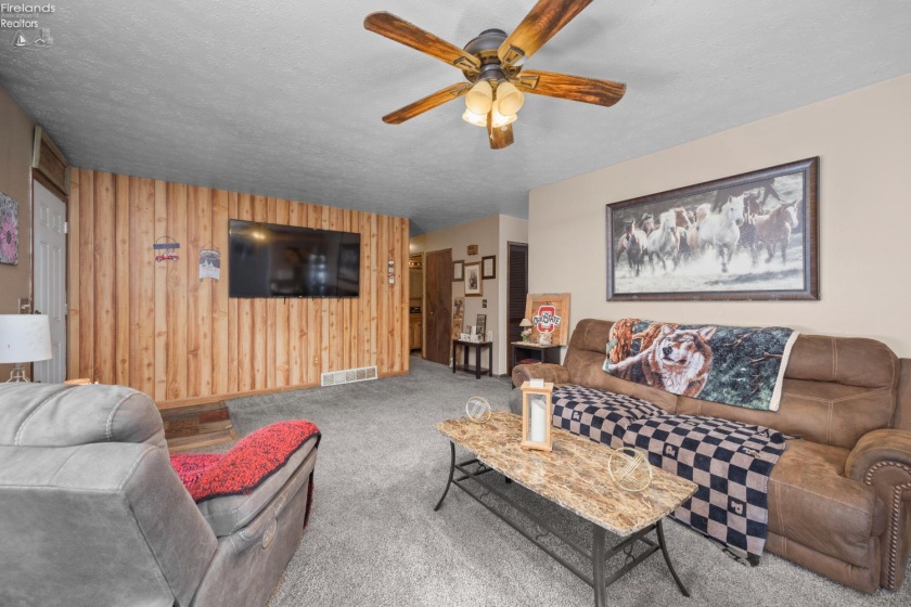 86 Center Street, Berlin Heights, 44814, 3 Bedrooms Bedrooms, ,2 BathroomsBathrooms,Residential,For Sale,Center,20260264