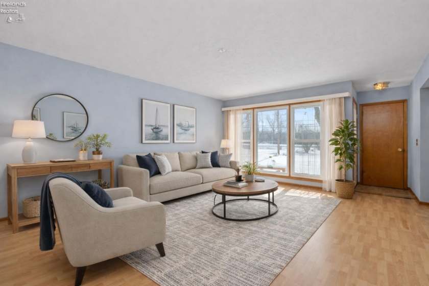 14015 Lake Road, Vermilion, 44089, 3 Bedrooms Bedrooms, ,2 BathroomsBathrooms,Residential,For Sale,Lake,20260270