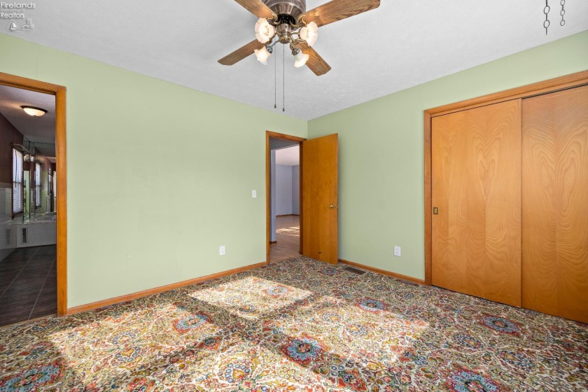 14015 Lake Road, Vermilion, 44089, 3 Bedrooms Bedrooms, ,2 BathroomsBathrooms,Residential,For Sale,Lake,20260270