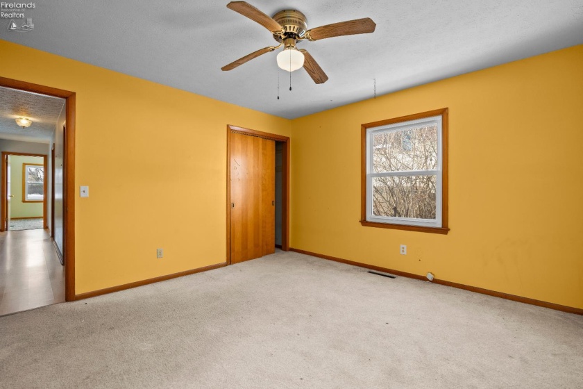 14015 Lake Road, Vermilion, 44089, 3 Bedrooms Bedrooms, ,2 BathroomsBathrooms,Residential,For Sale,Lake,20260270