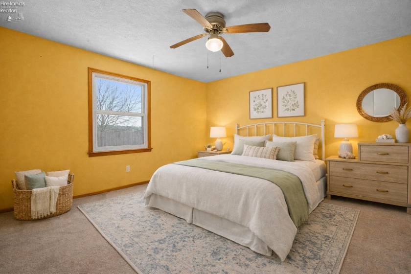 14015 Lake Road, Vermilion, 44089, 3 Bedrooms Bedrooms, ,2 BathroomsBathrooms,Residential,For Sale,Lake,20260270