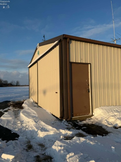 6991 Lakeshore Drive, Port Clinton, 43452, 3 Bedrooms Bedrooms, ,1 BathroomBathrooms,Residential,For Sale,Lakeshore,20260281