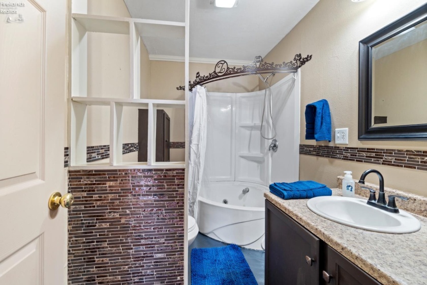 14245 State Route 163, Oak Harbor, 43449, 3 Bedrooms Bedrooms, ,1 BathroomBathrooms,Residential,For Sale,State Route 163,20260277