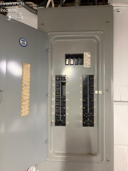 88 Gross St., Tiffin, 44883, 3 Bedrooms Bedrooms, ,2 BathroomsBathrooms,Residential,For Sale,Gross St.,20260252