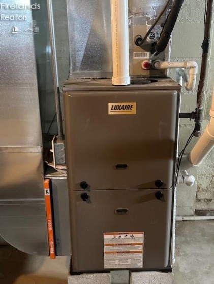 157 Ottawa Street, Oak Harbor, 43449, 2 Bedrooms Bedrooms, ,1 BathroomBathrooms,Residential,For Sale,Ottawa,20260288