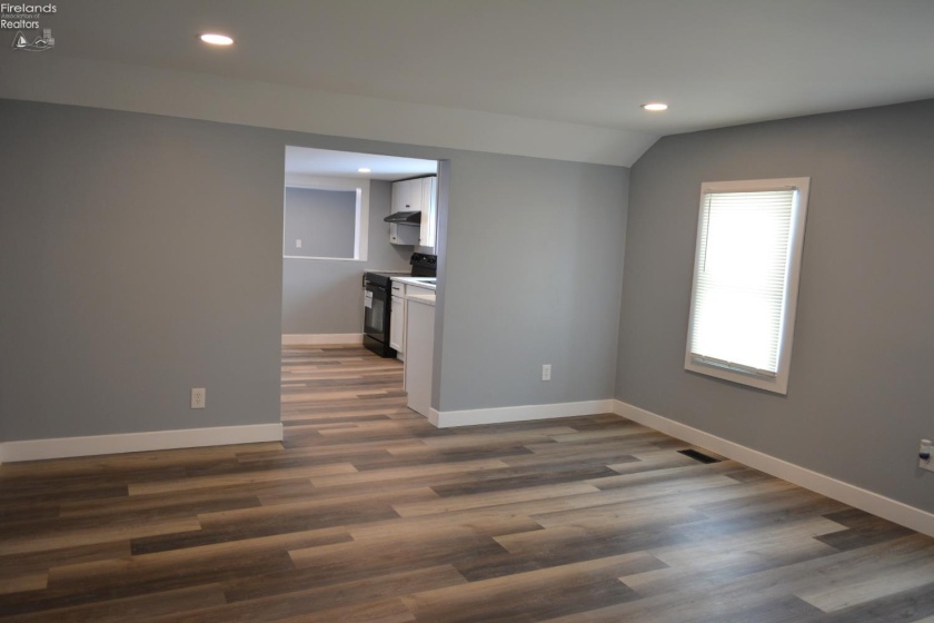 41 Willard Avenue, Norwalk, 44857, 2 Bedrooms Bedrooms, ,1 BathroomBathrooms,Residential,For Sale,Willard,20260182