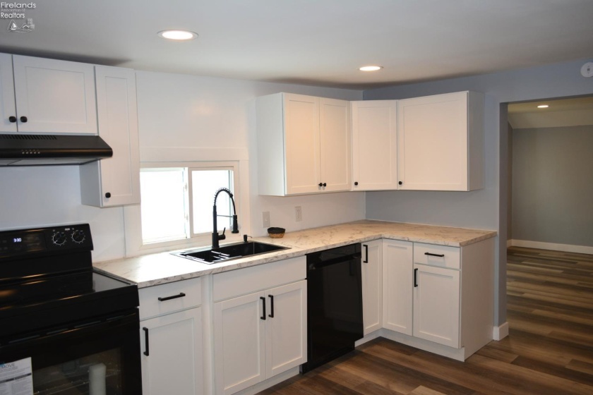 41 Willard Avenue, Norwalk, 44857, 2 Bedrooms Bedrooms, ,1 BathroomBathrooms,Residential,For Sale,Willard,20260182