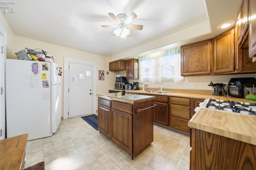 1308 Madison Street, Sandusky, 44870, 4 Bedrooms Bedrooms, ,1 BathroomBathrooms,Residential,For Sale,Madison,20260261