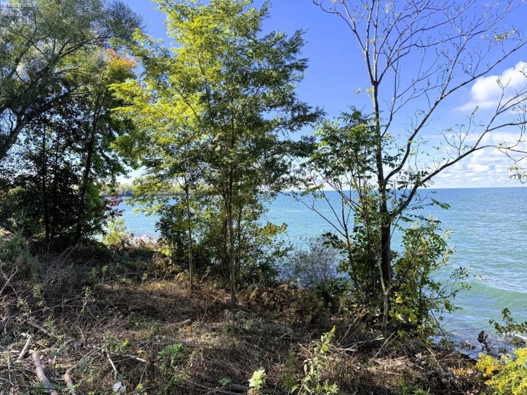 10211 Lakeshore Boulevard, Bratenahl, 44108, ,Land,For Sale,Lakeshore,20254123