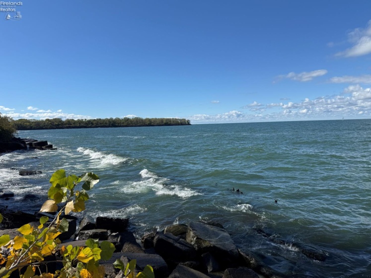 10211 Lakeshore Boulevard, Bratenahl, 44108, ,Land,For Sale,Lakeshore,20254123