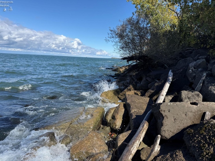 10211 Lakeshore Boulevard, Bratenahl, 44108, ,Land,For Sale,Lakeshore,20254123