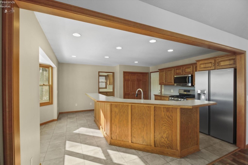 2869 Walnut Hill Drive, Elmore, 43416, 3 Bedrooms Bedrooms, ,3 BathroomsBathrooms,Residential,For Sale,Walnut Hill,20260202