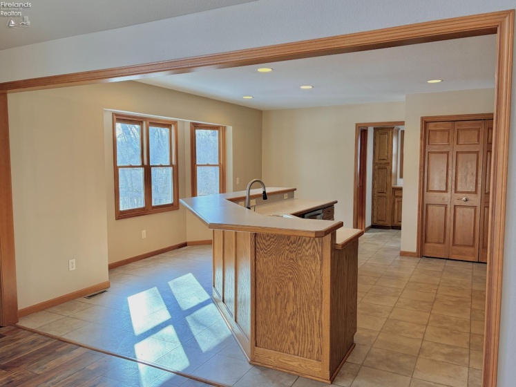 2869 Walnut Hill Drive, Elmore, 43416, 3 Bedrooms Bedrooms, ,3 BathroomsBathrooms,Residential,For Sale,Walnut Hill,20260202