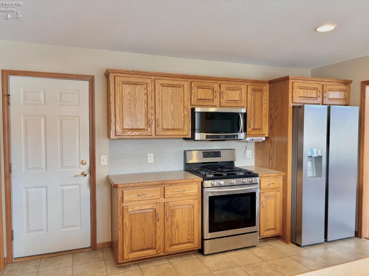 2869 Walnut Hill Drive, Elmore, 43416, 3 Bedrooms Bedrooms, ,3 BathroomsBathrooms,Residential,For Sale,Walnut Hill,20260202