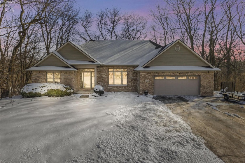 2869 Walnut Hill Drive, Elmore, 43416, 3 Bedrooms Bedrooms, ,3 BathroomsBathrooms,Residential,For Sale,Walnut Hill,20260202