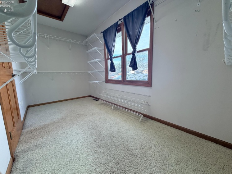 2869 Walnut Hill Drive, Elmore, 43416, 3 Bedrooms Bedrooms, ,3 BathroomsBathrooms,Residential,For Sale,Walnut Hill,20260202