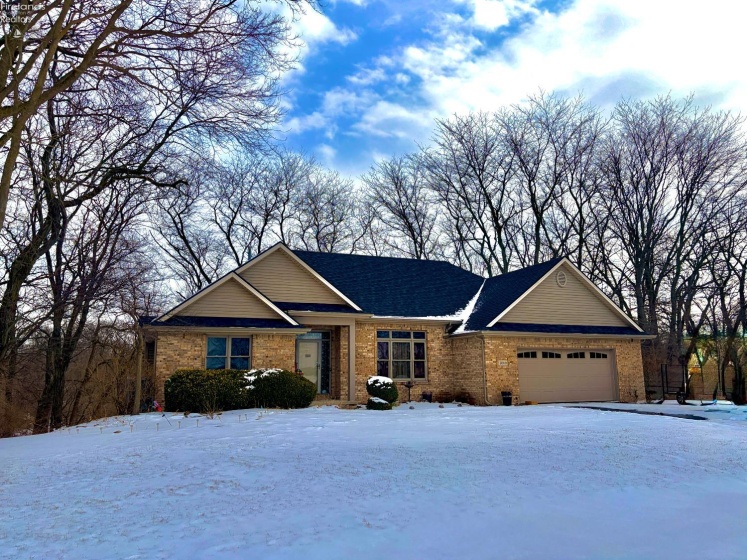 2869 Walnut Hill Drive, Elmore, 43416, 3 Bedrooms Bedrooms, ,3 BathroomsBathrooms,Residential,For Sale,Walnut Hill,20260202