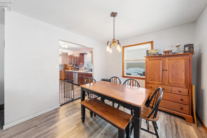 706 Taft Street, Port Clinton, 43452, 4 Bedrooms Bedrooms, ,2 BathroomsBathrooms,Residential,For Sale,Taft,20260306