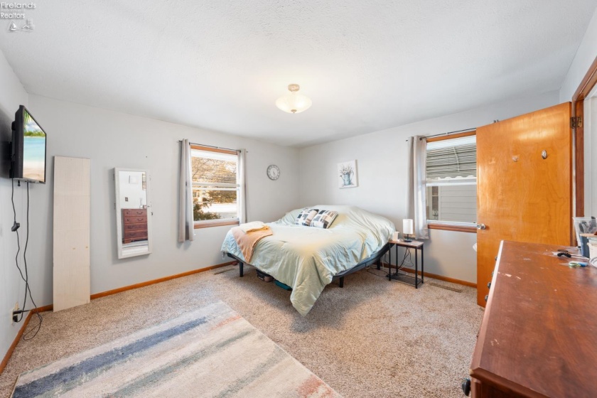 706 Taft Street, Port Clinton, 43452, 4 Bedrooms Bedrooms, ,2 BathroomsBathrooms,Residential,For Sale,Taft,20260306