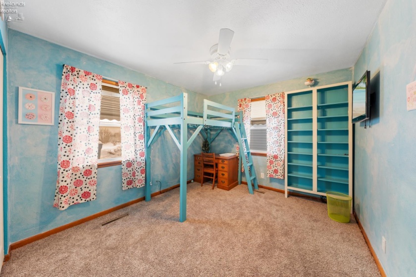 706 Taft Street, Port Clinton, 43452, 4 Bedrooms Bedrooms, ,2 BathroomsBathrooms,Residential,For Sale,Taft,20260306