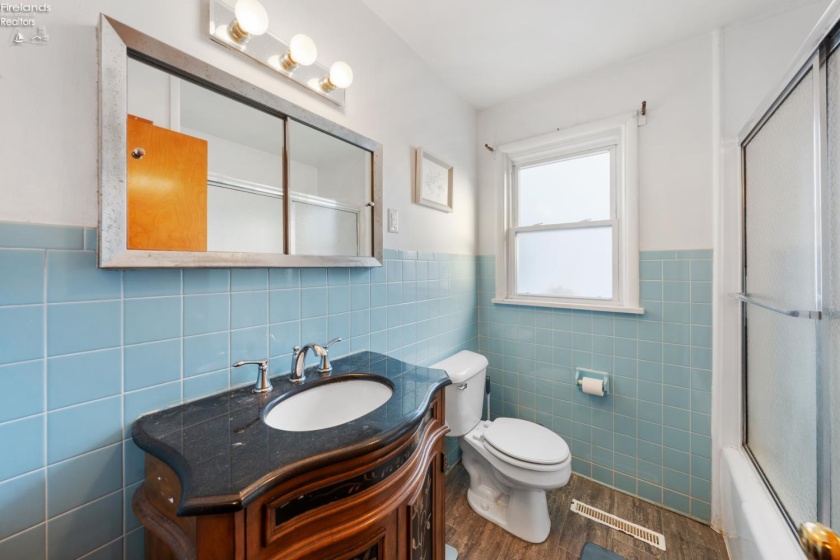 706 Taft Street, Port Clinton, 43452, 4 Bedrooms Bedrooms, ,2 BathroomsBathrooms,Residential,For Sale,Taft,20260306