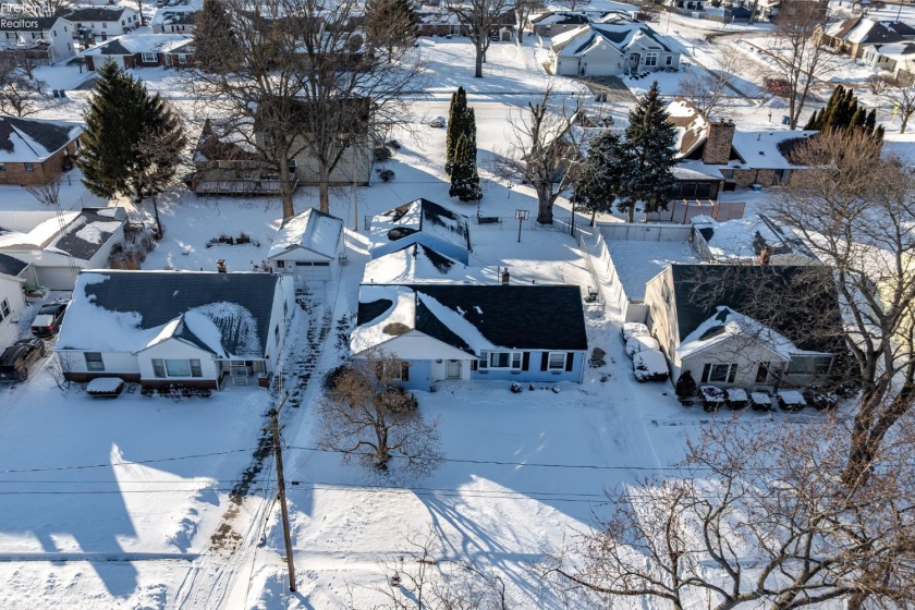 706 Taft Street, Port Clinton, 43452, 4 Bedrooms Bedrooms, ,2 BathroomsBathrooms,Residential,For Sale,Taft,20260306