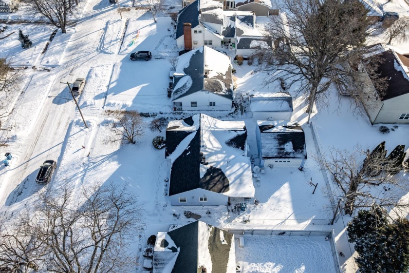 706 Taft Street, Port Clinton, 43452, 4 Bedrooms Bedrooms, ,2 BathroomsBathrooms,Residential,For Sale,Taft,20260306