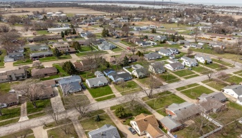 706 Taft Street, Port Clinton, 43452, 4 Bedrooms Bedrooms, ,2 BathroomsBathrooms,Residential,For Sale,Taft,20260306