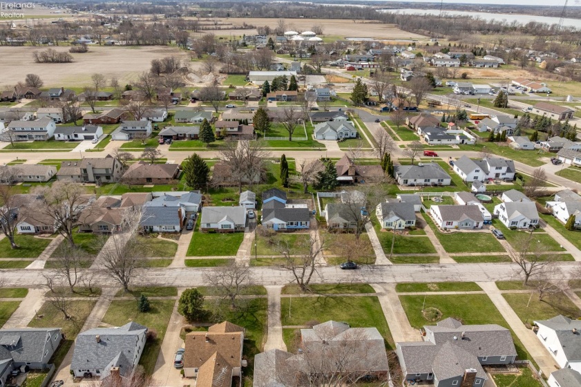 706 Taft Street, Port Clinton, 43452, 4 Bedrooms Bedrooms, ,2 BathroomsBathrooms,Residential,For Sale,Taft,20260306