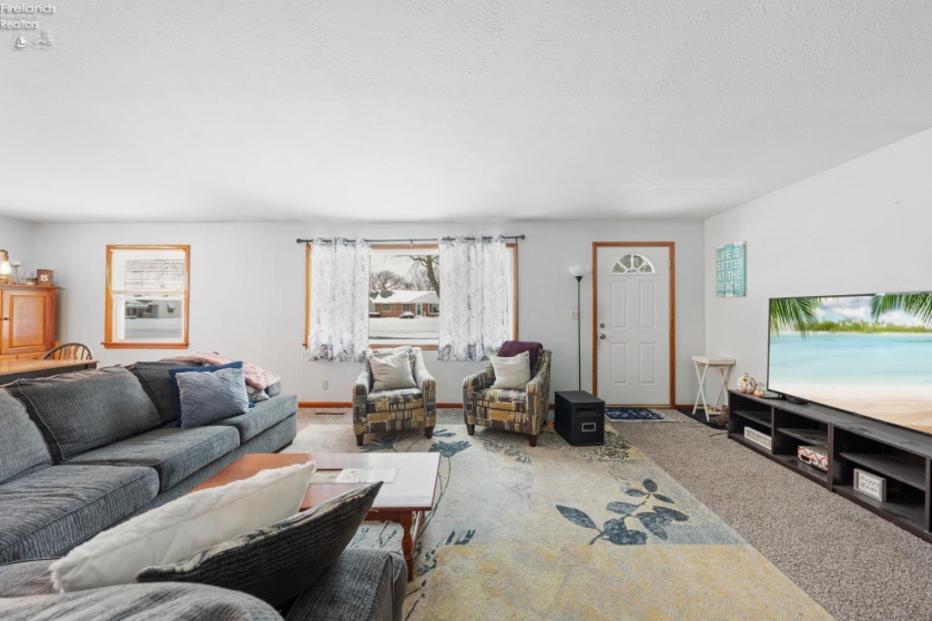 706 Taft Street, Port Clinton, 43452, 4 Bedrooms Bedrooms, ,2 BathroomsBathrooms,Residential,For Sale,Taft,20260306