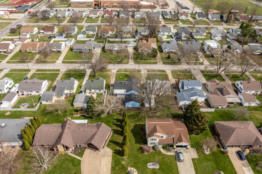 706 Taft Street, Port Clinton, 43452, 4 Bedrooms Bedrooms, ,2 BathroomsBathrooms,Residential,For Sale,Taft,20260306