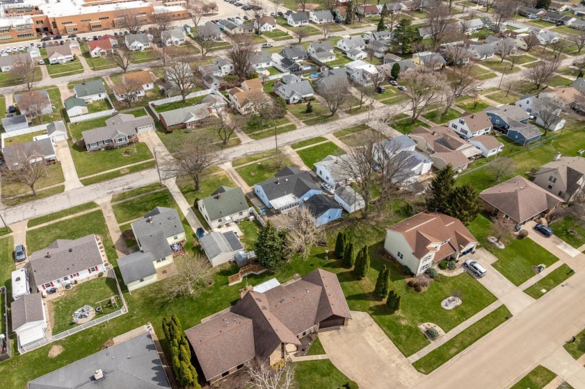 706 Taft Street, Port Clinton, 43452, 4 Bedrooms Bedrooms, ,2 BathroomsBathrooms,Residential,For Sale,Taft,20260306