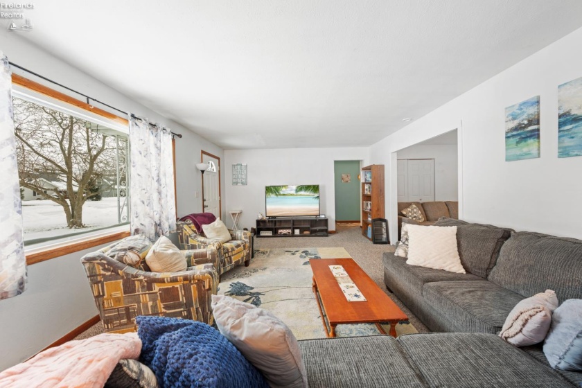 706 Taft Street, Port Clinton, 43452, 4 Bedrooms Bedrooms, ,2 BathroomsBathrooms,Residential,For Sale,Taft,20260306